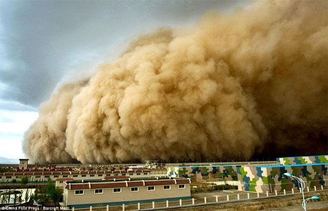 sandstorm.jpg.1c6dc449b41bacf1e3d8d060f893d694.jpg