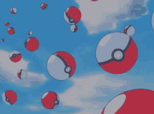 pokemon-pokeballs.gif.fff891c83449ca0e3a4a1c8ac8969000.gif